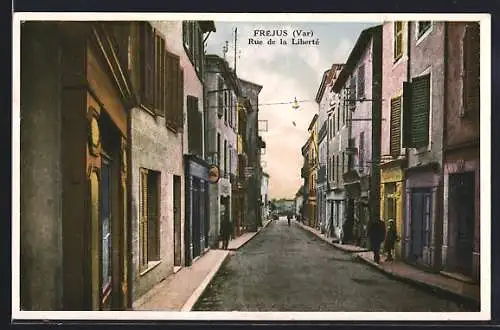 AK Fréjus, Rue de la Liberté