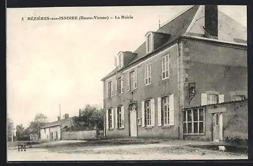 AK Mézières-sur-Issoire, La Mairie