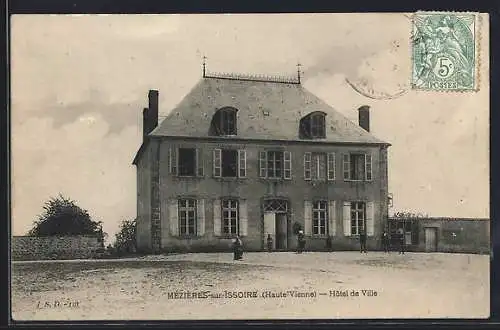 AK Mézieres-sur-Issoire, Hôtel de Ville