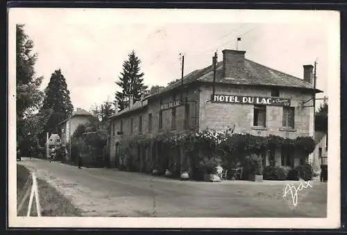 AK Peyrat-le-Chateau, Route de Bourganeuf