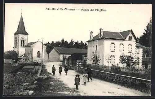 AK Nieul, Place de l`Eglise