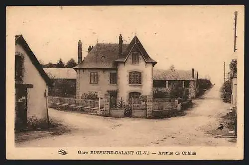 AK Bussière-Galant /H.-V., La Gare, Avenue de Châlus