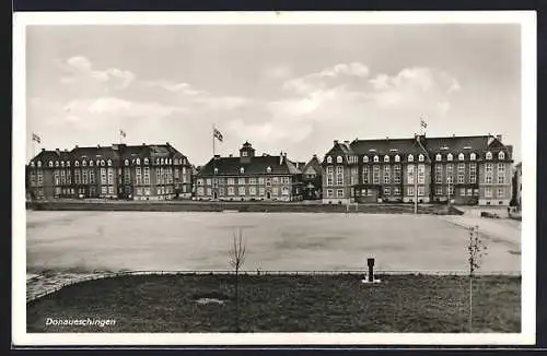 AK Donaueschingen, Totalansicht der Kaserne