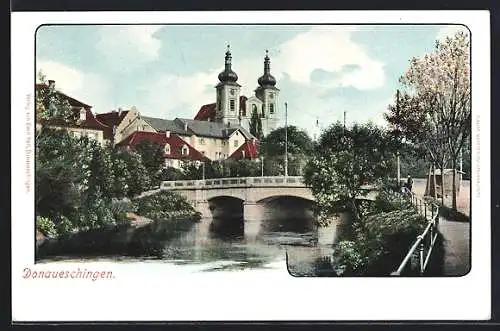 AK Donaueschingen, Kirche mit Brücke