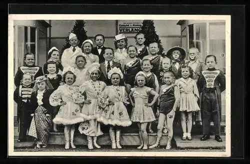 AK C.H. Schäfers Circus-Stadt Liliput, Gruppenbild der kleinwüchsigen Artisten