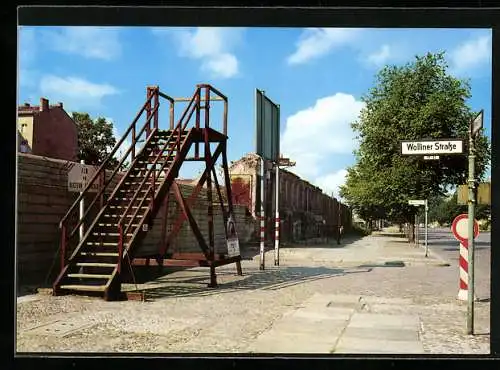 AK Berlin, Die Mauer an der Bernauer Strasse, Ecke Wolliner Strasse