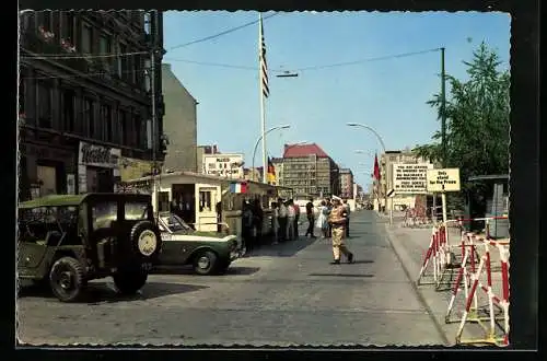 AK Berlin, Checkpoint Charlie-Passierstelle Friedrichstrasse an der Sektorengrenze