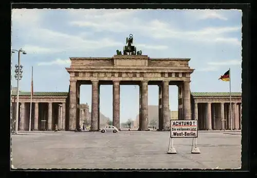 AK Berlin, Verlassen von West-Berlin, Blick zum Brandenburger Tor, Grenze