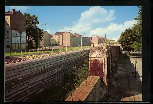 AK Berlin, Die Mauer an der Bernauer Strasse, Grenze