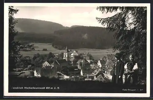 AK Lenzkirch /Hochschwarzwald, Teilansicht mit Kirche