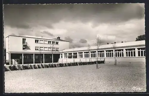 AK St-Germain-des-Bois, Groupe scolaire