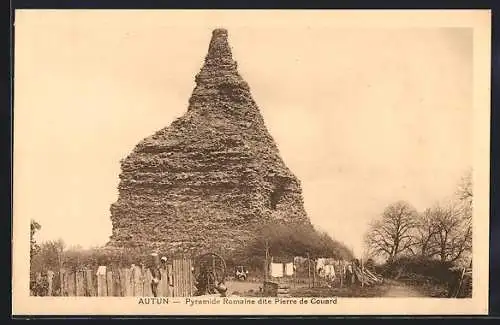 AK Autun, Pyramide Romaine dite Pierre de Couard