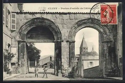 AK Cluny, Portes d`entrée de l`Abbaye