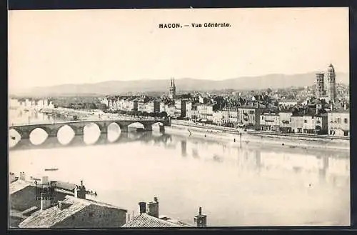 AK Mâcon, Vue Générale de la ville avec le pont sur la Saône