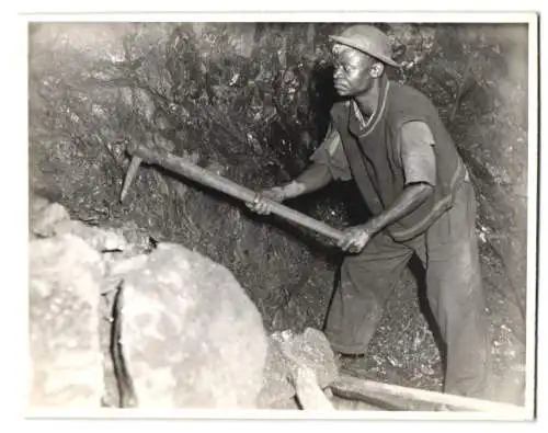 3 Fotografien Ansicht Kipushi, Kongolesische Minenarbeiter in der Prince Léopold Kupfermine, Bergbau