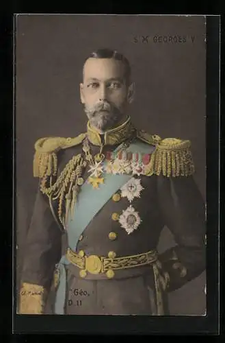 AK König Georg V. von England in Uniform mit Epauletten und Orden, S. M. Georges V.