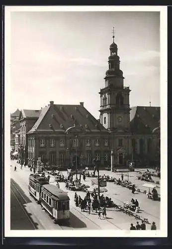 AK Mannheim, Strassenbahn am Markt mit Blick auf das Alte Rathaus