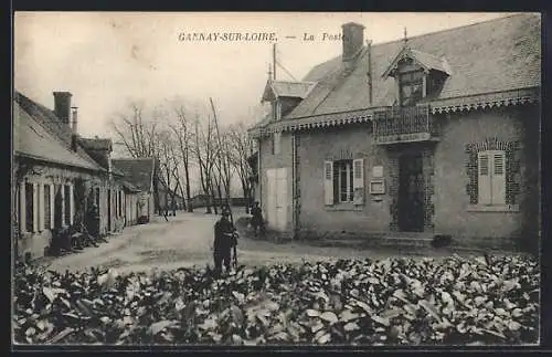 AK Gannay-sur-Loire, La Poste et rue adjacente en hiver