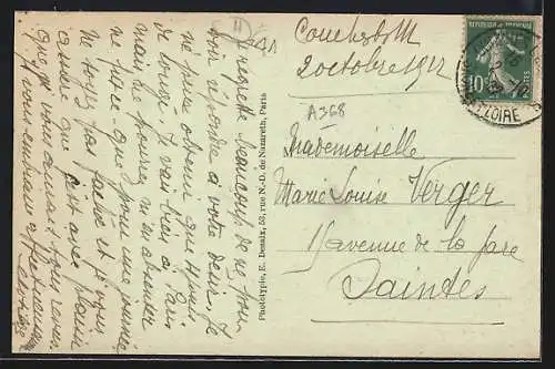 AK Couches-les-Mines, La Poste et rue adjacente bordée d`arbres