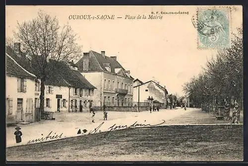 AK Ouroux-sur-Saône, Place de la Mairie