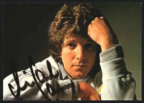 AK Musiker Michael Schanze mit lockigem Haar in nachdenklicher Pose, mit Autograph