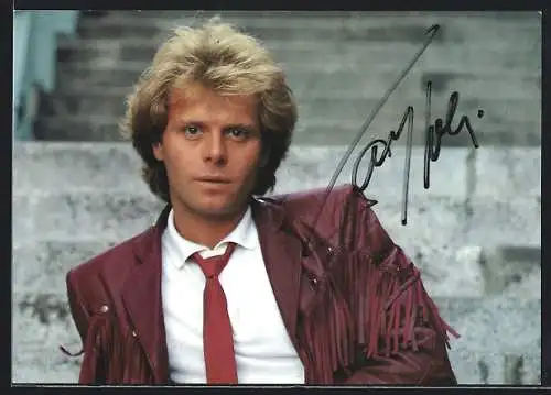 AK Sänger Tony Holiday mit roter Fransenlederjacke, mit Autograph