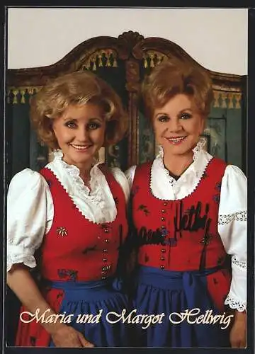 AK Musikerinnen Maria und Margot Hellwig in Tracht vor einem Schrank, mit Autograph
