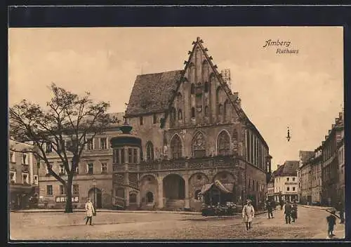 AK Amberg, Rathaus mit Strassenpartie