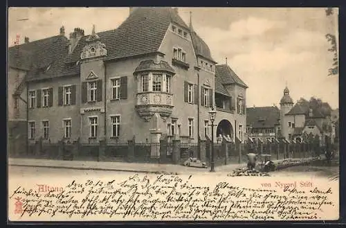 AK Hamburg-Altona, Von Nygard Stift mit Strasse und Turmgebäude