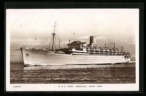 AK Passagierschiff Himalaya pflügt durchs Wasser, Peninsular and Oriental Steam Navigation Co. (P. & O.)