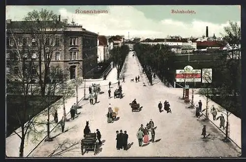 AK Rosenheim / Bayern, Blick in die Bahnhofstrasse, Pferdekutschen