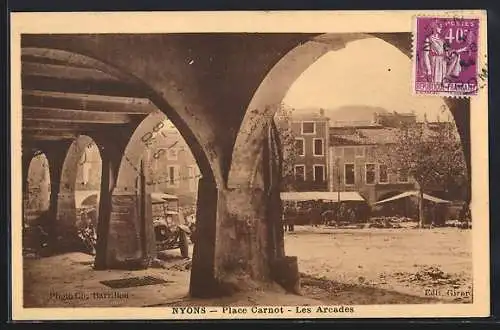 AK Nyons, Place Carnot-Les Arcades