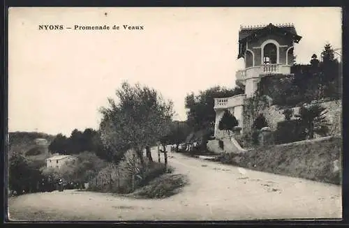 AK Nyons, Promenade de Veaux