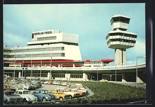AK Berlin-Tegel, Flughafen, Parkplatz mit Tower