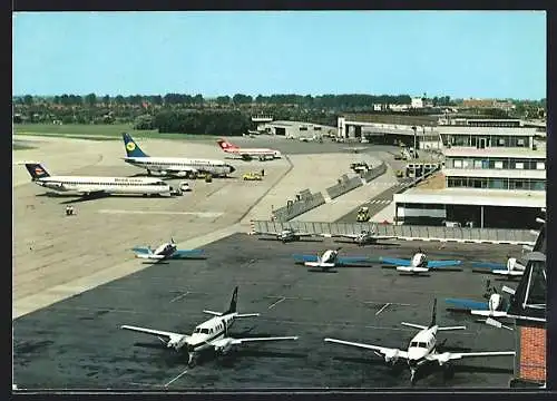 AK Bremen, Flughafen und Lufthansa Maschine aus der Vogelschau