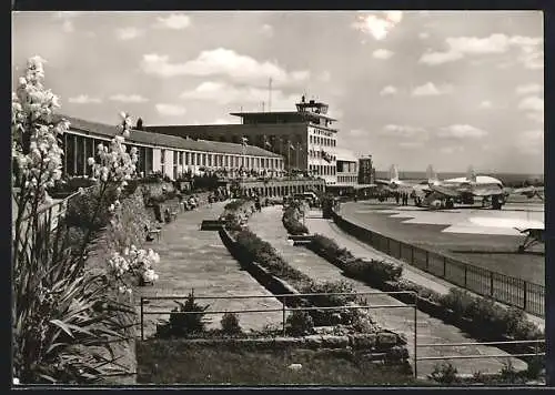 AK Stuttgart, Flughafen mit Aussenanlagen