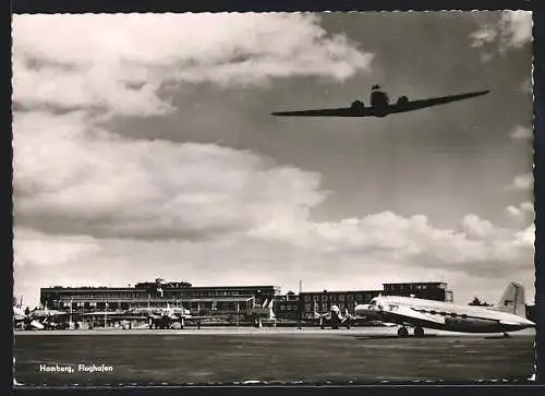 AK Hamburg, Flughafen, Landendes Flugzeug