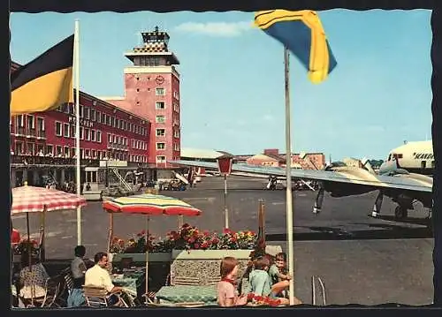 AK München, Flughafen Riem mit Blick zum Abfertigungsgebäude
