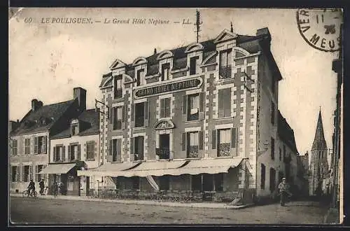 AK Le Pouliguen, Le Grand Hôtel Neptune