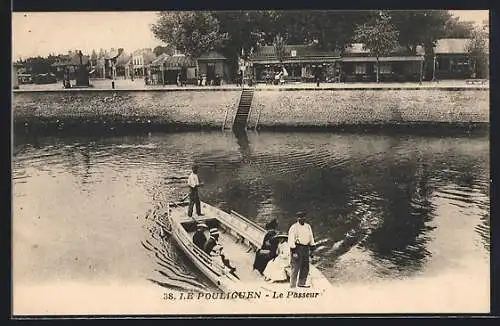 AK Le Pouliguen, Le Passeur traversant la rivière avec plusieurs passagers