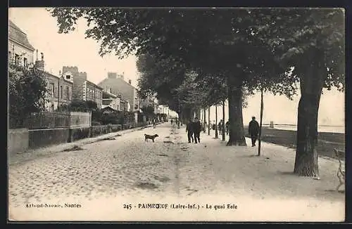 AK Paimbœuf, Le quai Eole avec promeneurs et chien