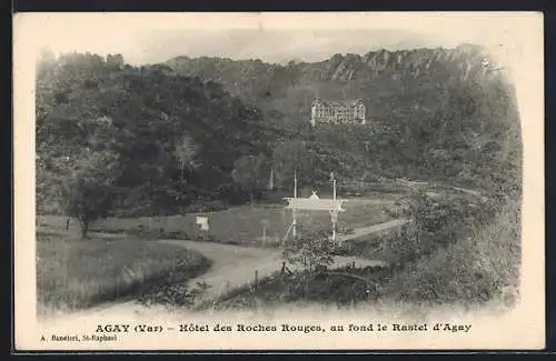 AK Agay /Var, Hôtel des Roches Rouges, Au fond le Rastel d`Agay