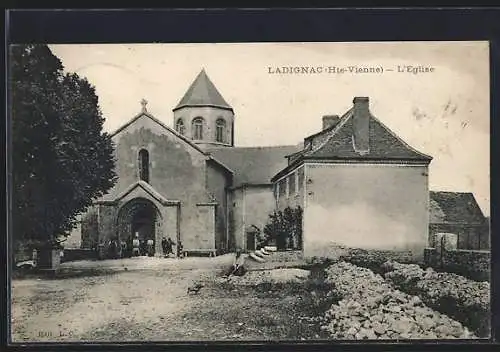 AK Ladignac, L`Église