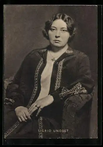 AK Portrait Sigrid Undset