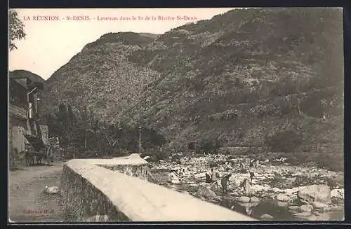 AK St-Denis, Laveuses dans le lit de la Rivière St-Denis