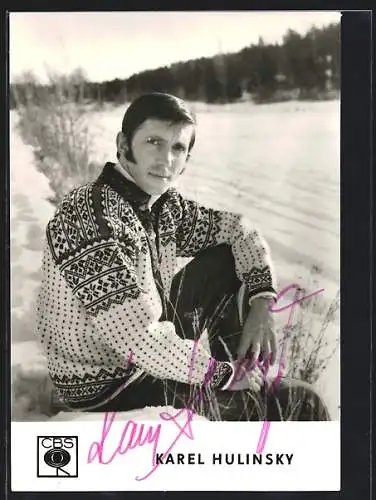 AK Musiker Karel Hulinsky im Norweger-Pulli, original Autograph