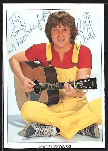 AK Musiker Rolf Zuckowski mit Gitarre, original Autograph