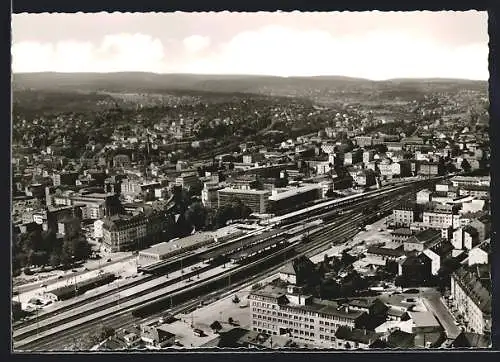 AK Pforzheim, Bahnhof und Stadt aus der Vogelschau