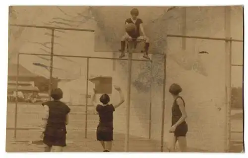 Fotografie Pasadena-Athletik-Verein, Basketballerinnen beim Training