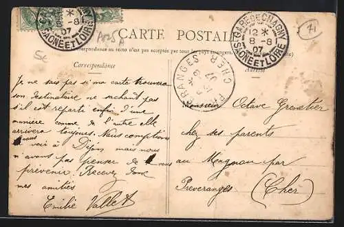 AK Montceau-les-Mines, Puits Maugrand et cycliste sur la route adjacente